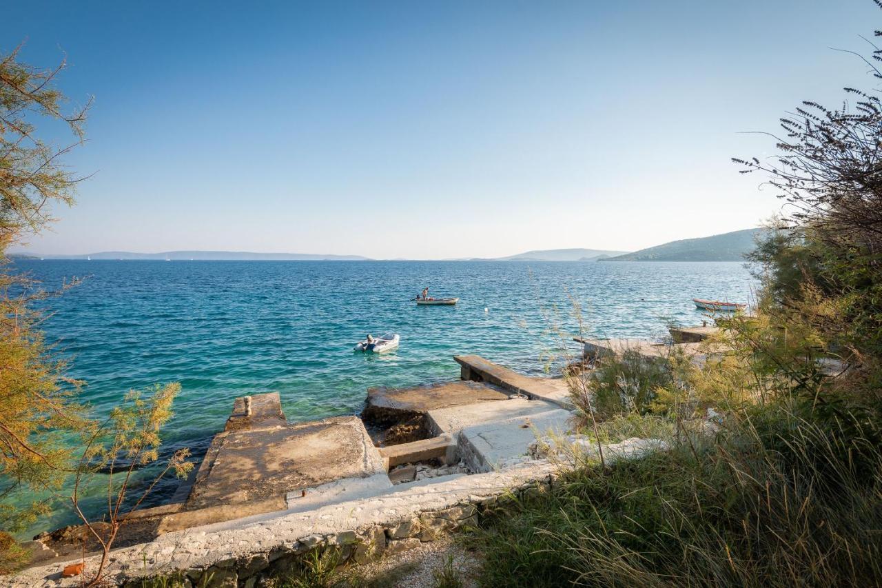 Apartments By The Sea Seget Vranjica, Trogir - 10328 Exterior photo