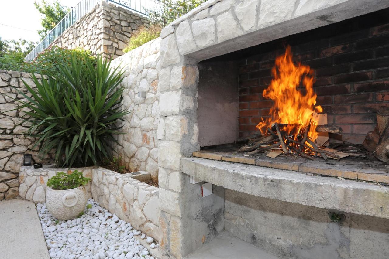 Apartments By The Sea Seget Vranjica, Trogir - 10328 Exterior photo